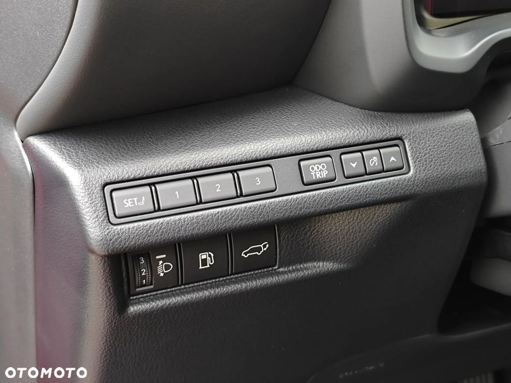 Lexus LBX 1.5 Hybrid Vibrant Edition - 24