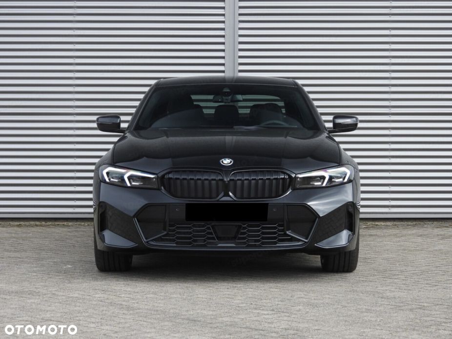 BMW Seria 3 330i xDrive M Sport sport - 7
