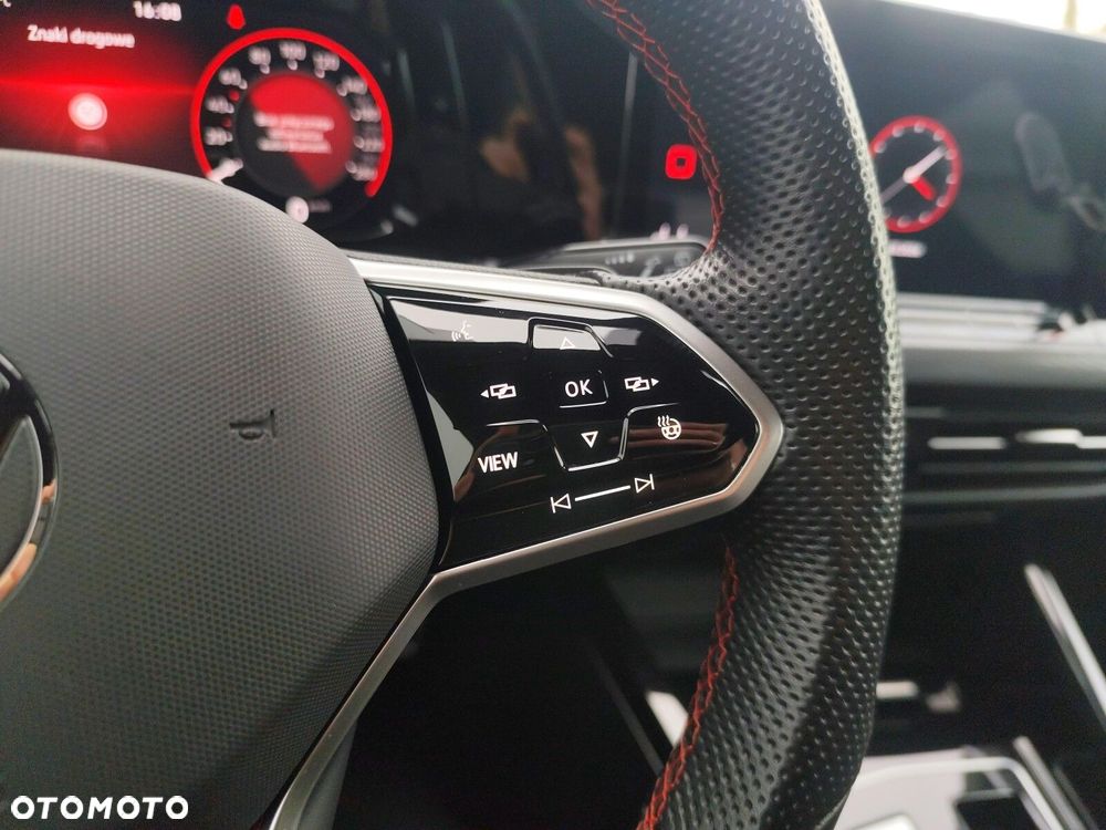 Volkswagen Golf - 20