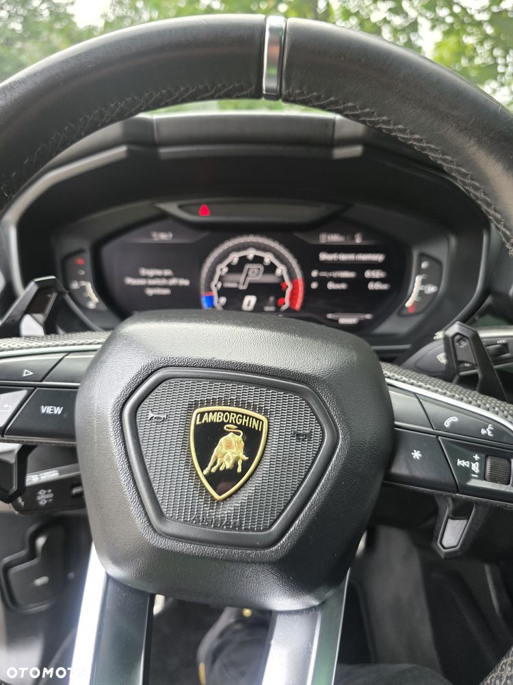 Lamborghini Urus - 19