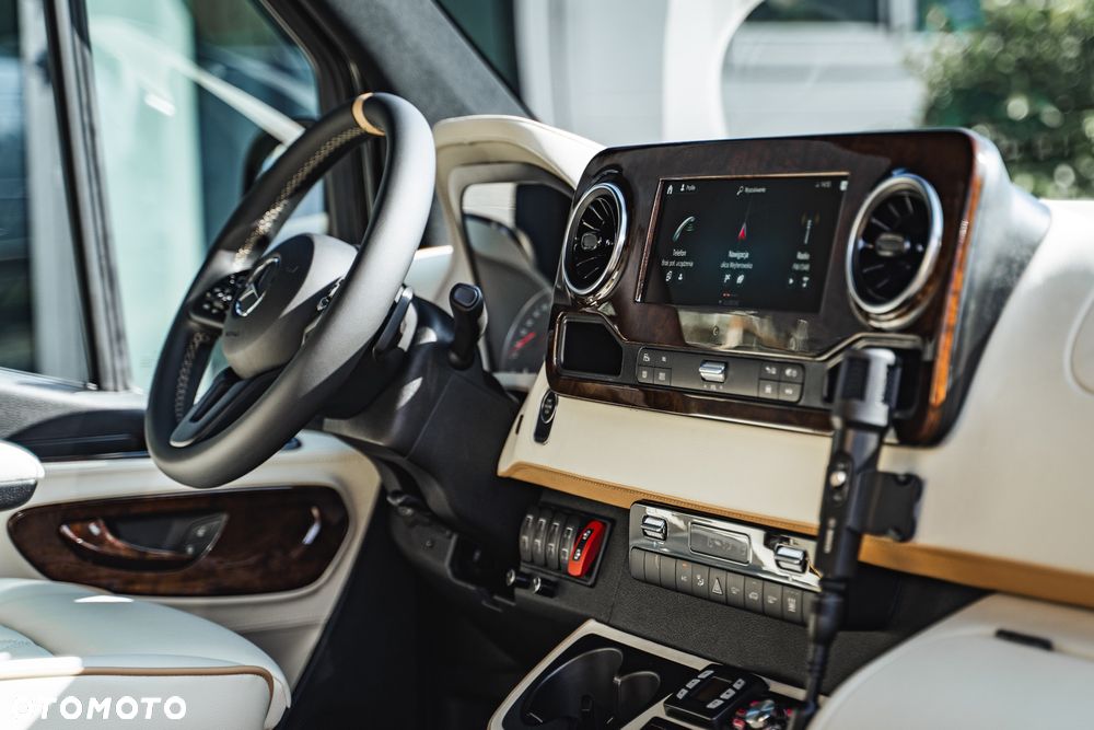 Mercedes-Benz Sprinter 519 - 26