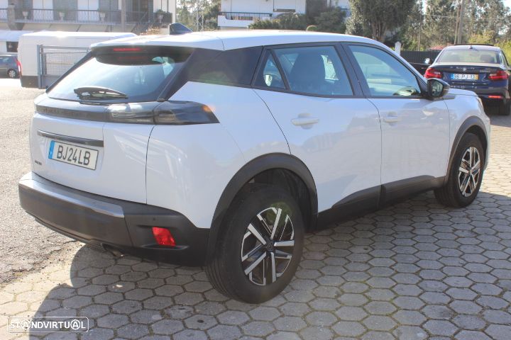 Peugeot 2008 1.2 PureTech SE Style - 4