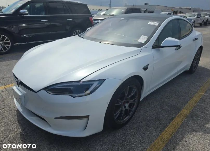 Tesla Model S AWD - 2