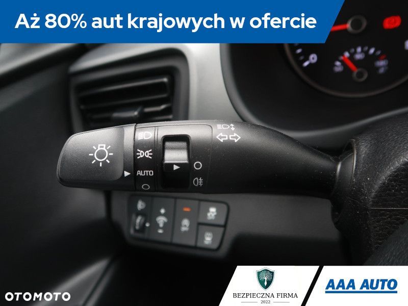 Kia Stonic - 22