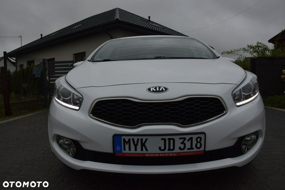 Kia Ceed 1.4 CVVT Dream Team Edition - 6