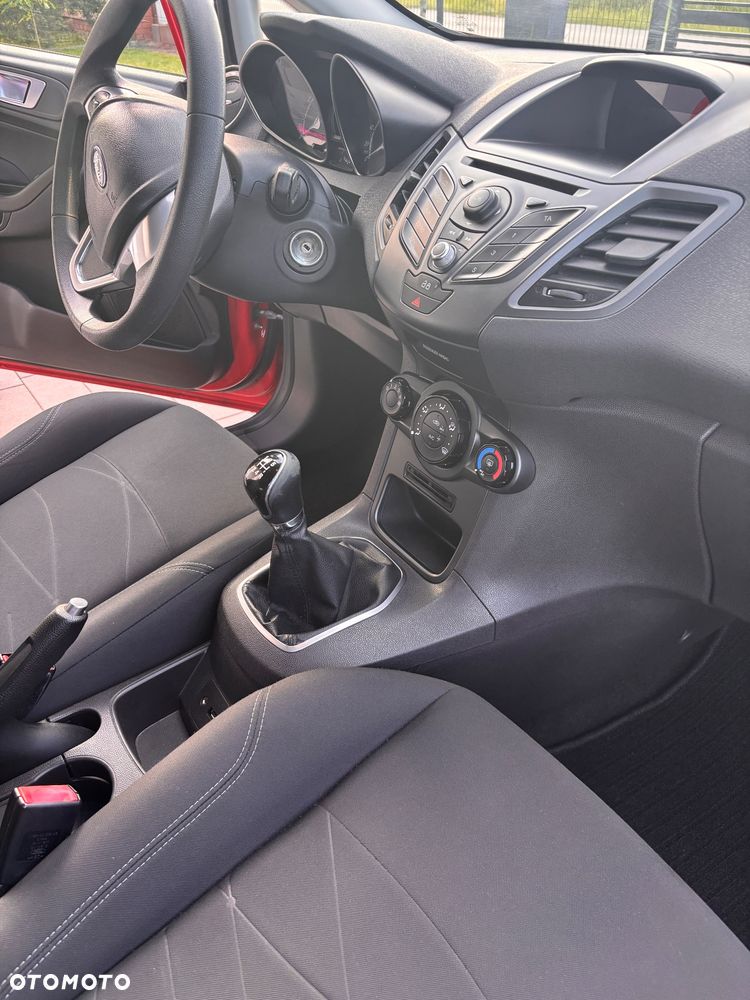 Ford Fiesta - 22