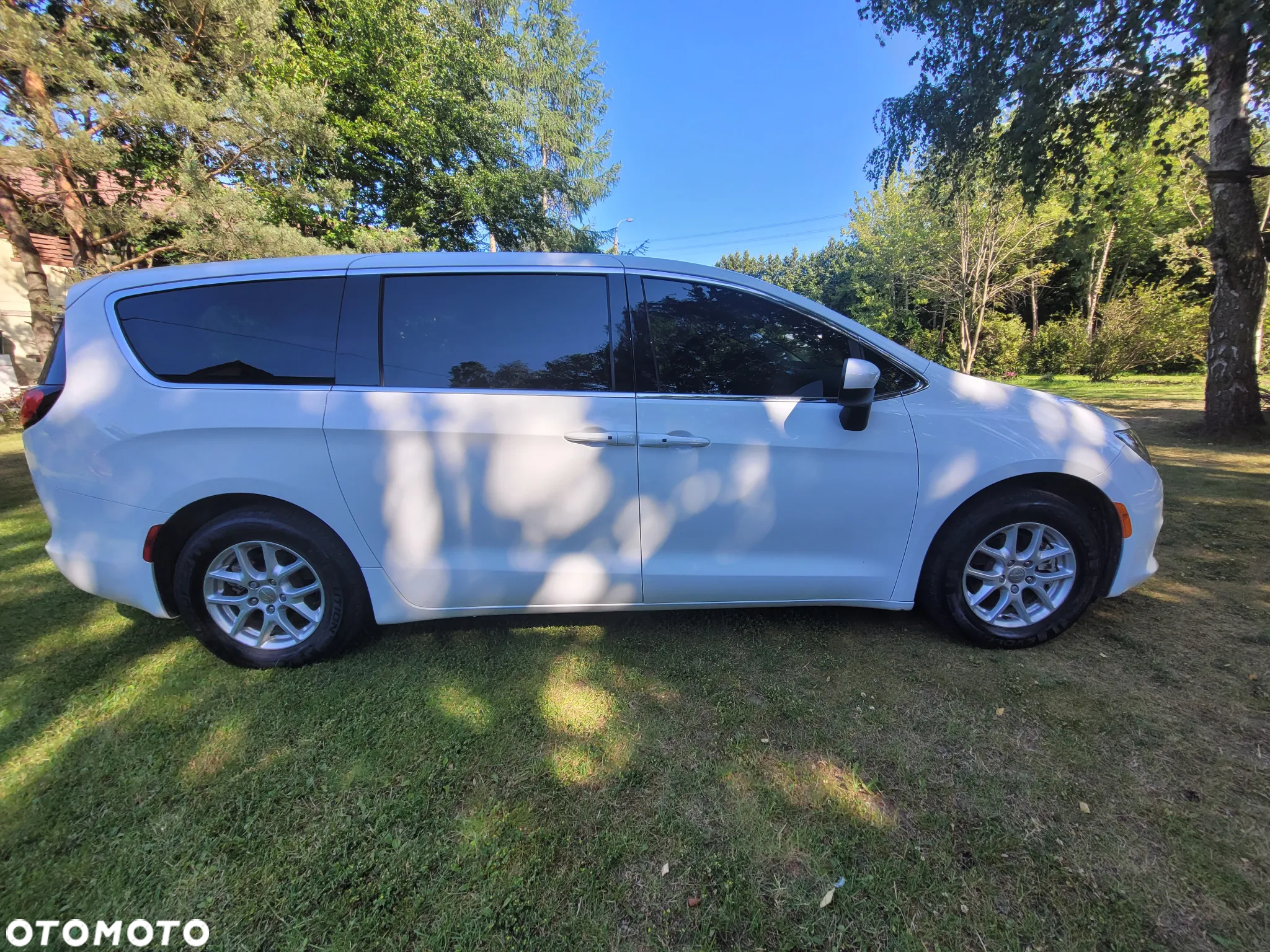 Chrysler Caravan - 2