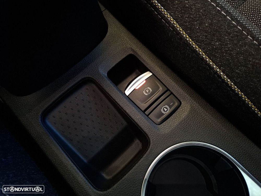 Renault Captur 1.0 TCe Techno Bi-Fuel - 23