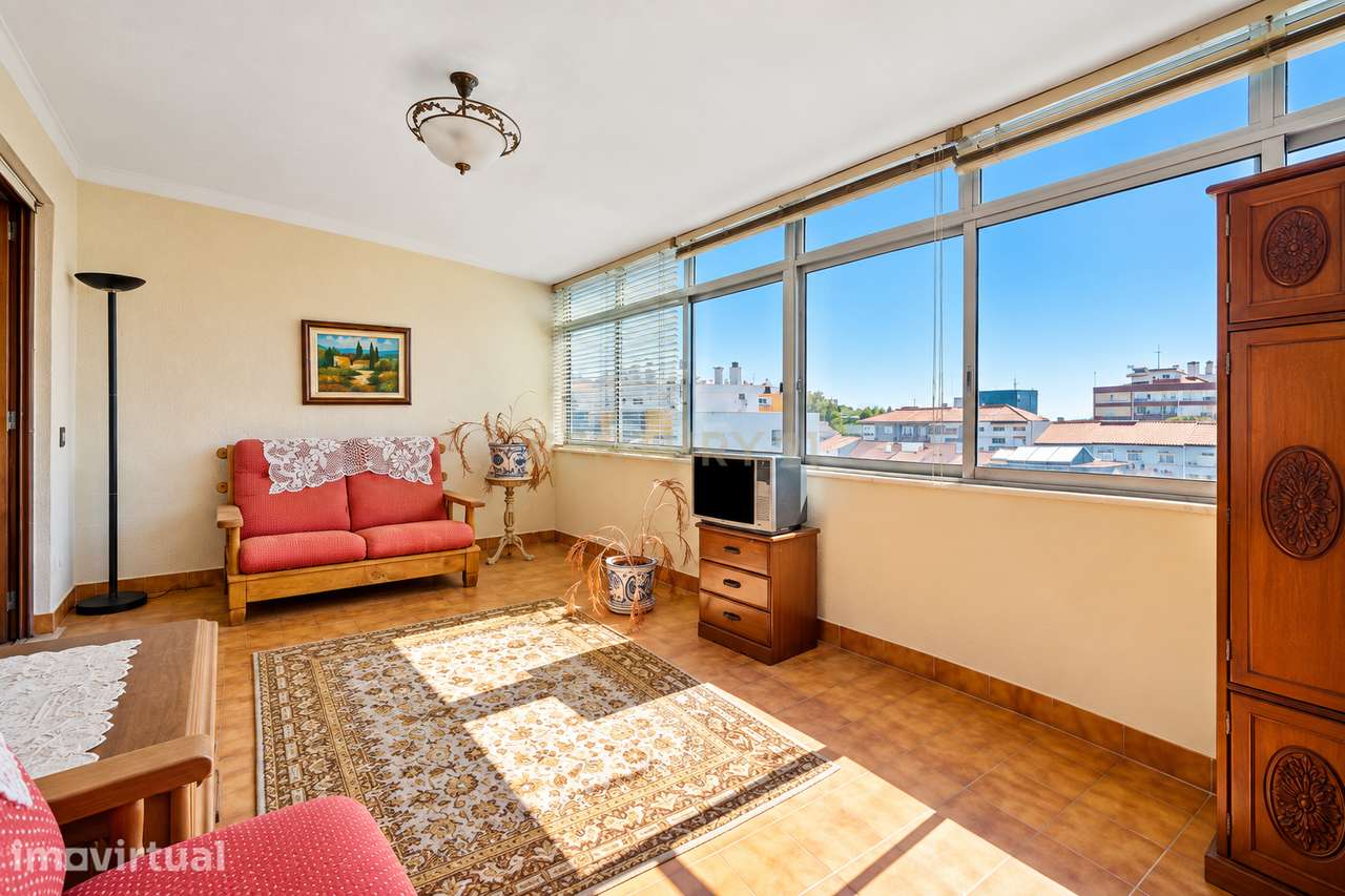 T1 com vista rio em Almada - Grande imagem: 2/8