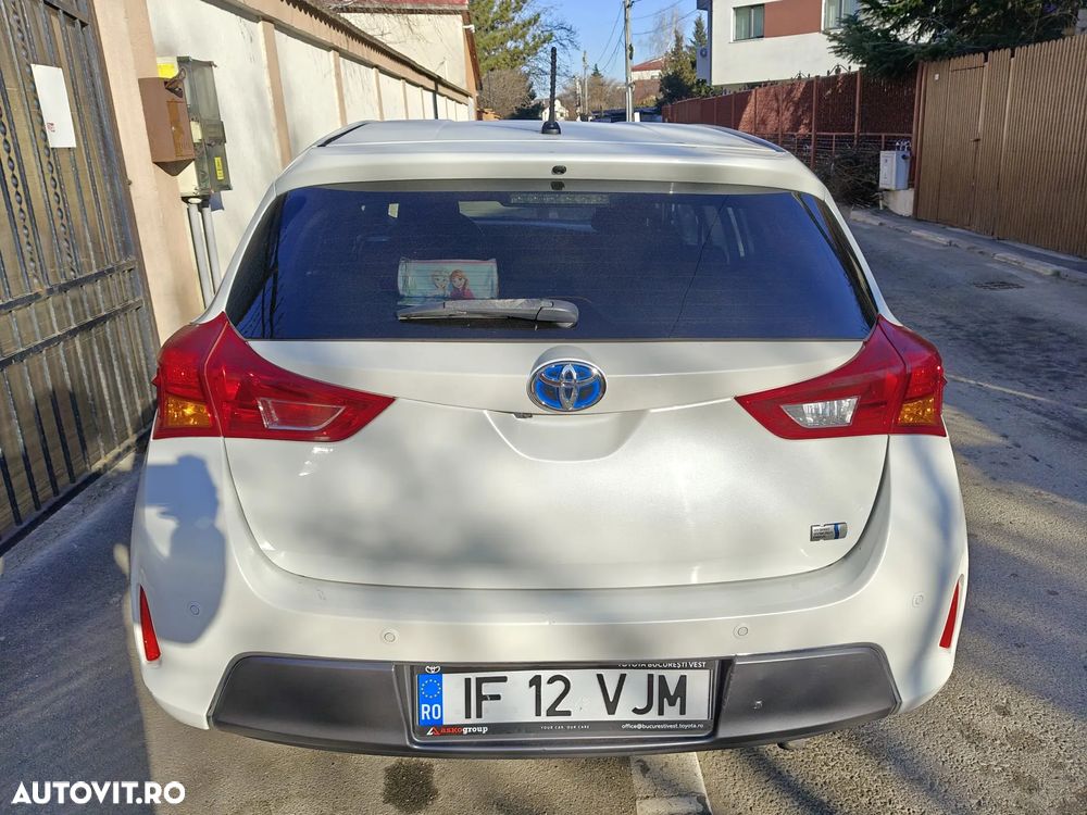 Toyota Auris 1.8 L VVT-i Sol+ - 10