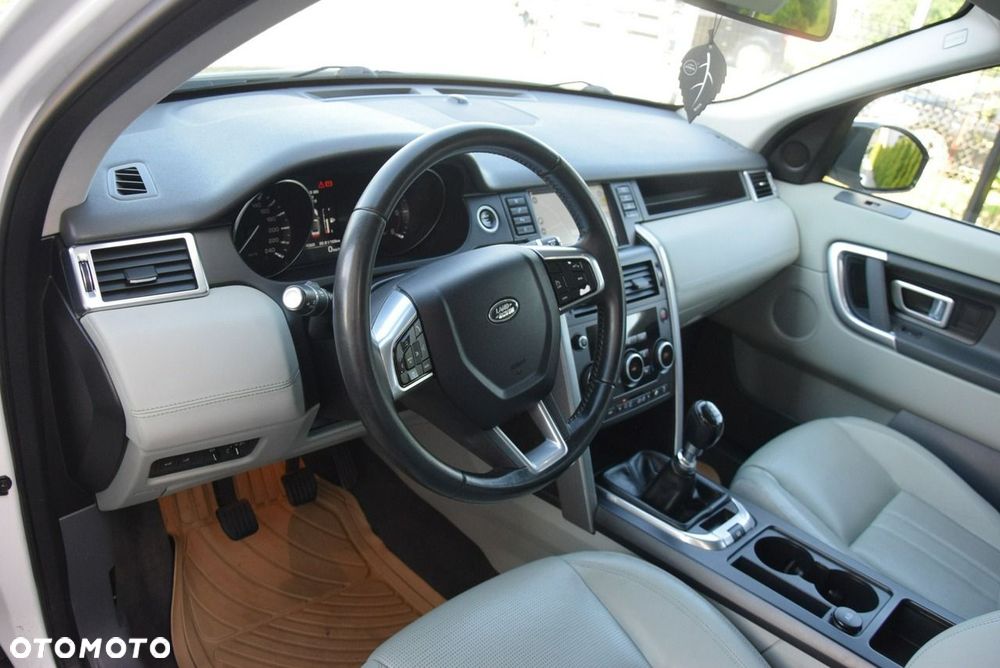Land Rover Discovery Sport 2.0 TD4 SE - 34
