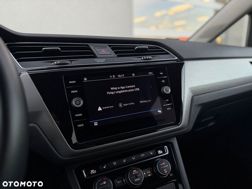 Volkswagen Touran 2.0 TDI BMT SCR Comfortline - 23