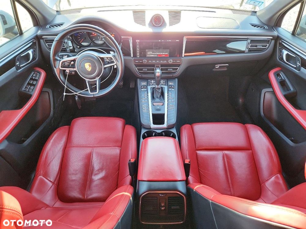 Porsche Macan Standard - 10