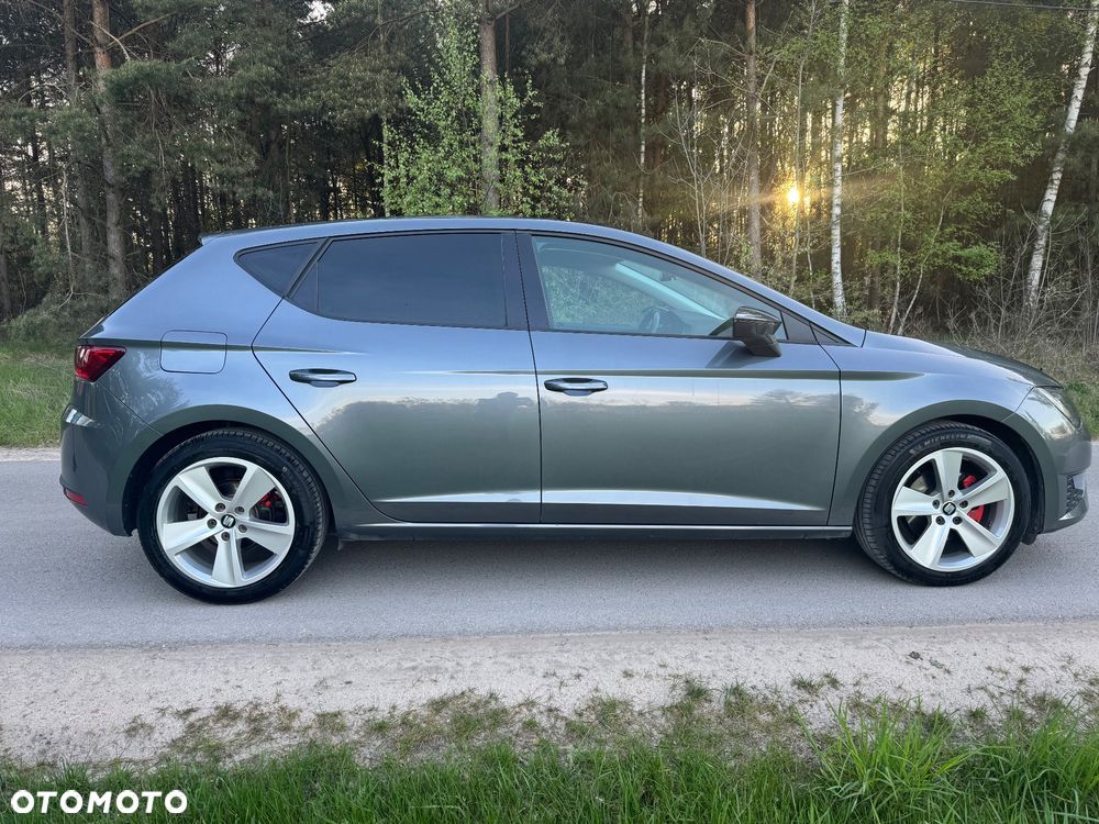 Seat Leon 2.0 TDI FR Black S&S - 4