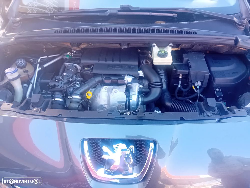 Peugeot 5008 1.6 HDi Premium - 9