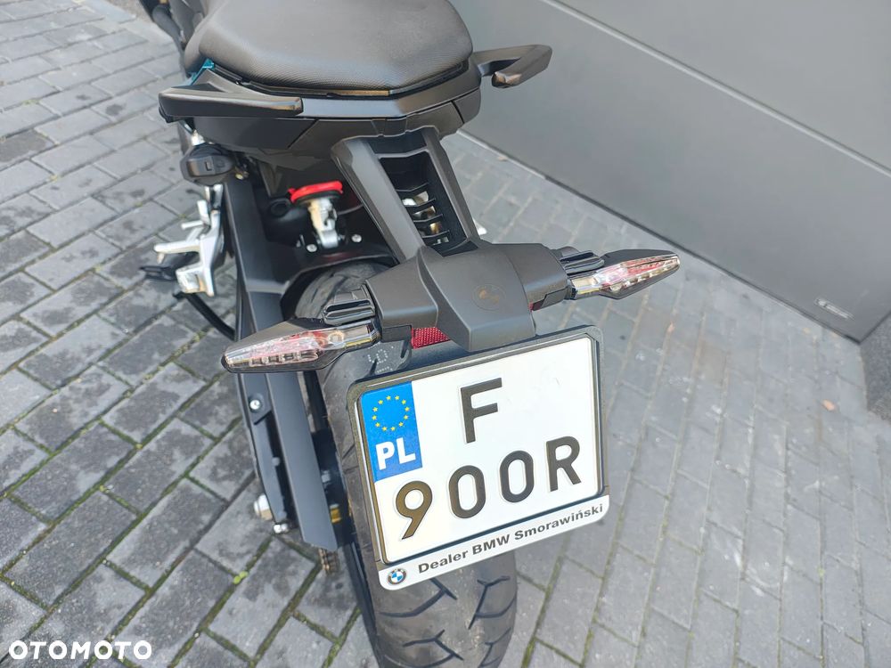 BMW F - 28