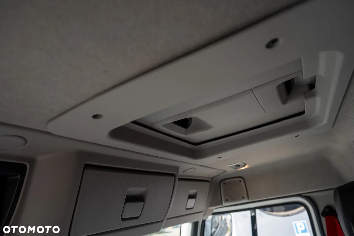 Renault D 26 WIDE P6X2 320E6 - 9