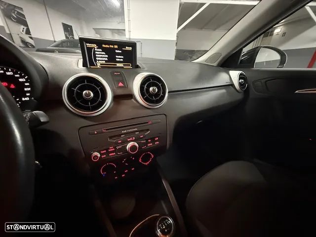 Audi A1 Sportback 1.6 TDI S-line - 5