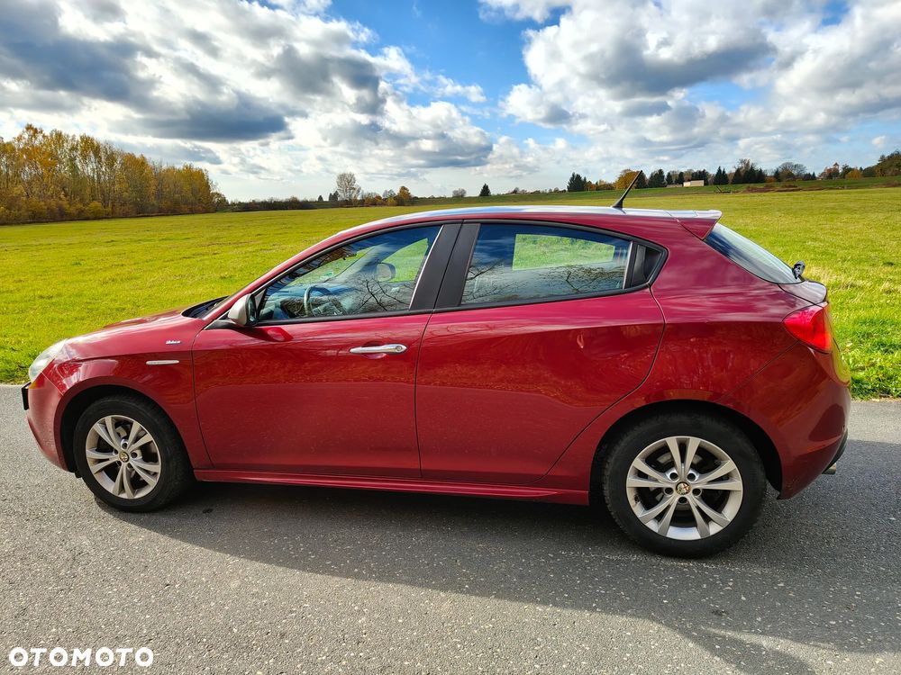 Alfa Romeo Giulietta 2.0 JTDM 16V - 4