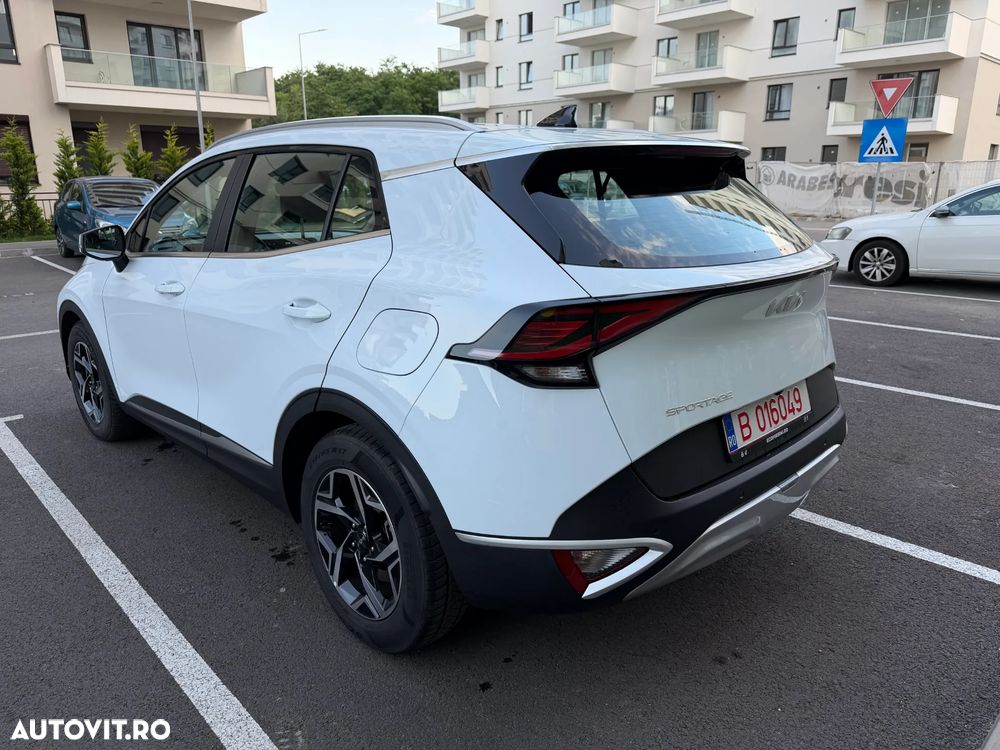 KIA Sportage 2023 — imagine 5