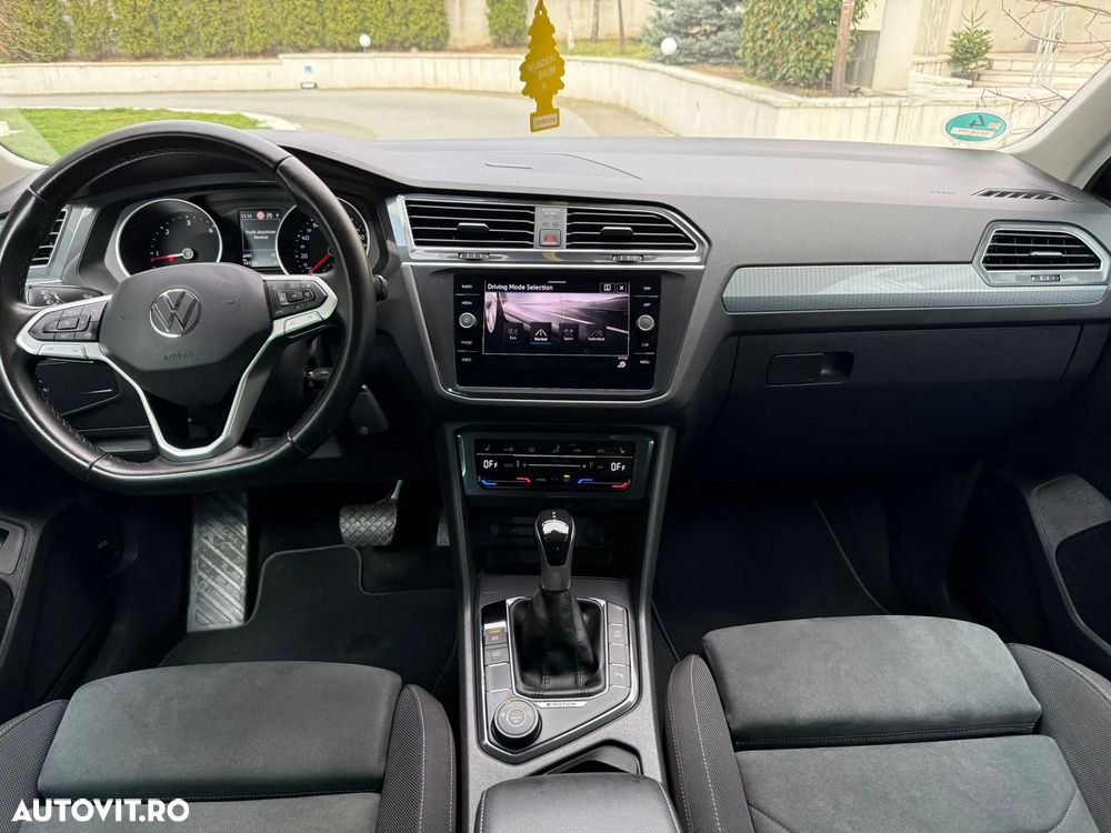 Volkswagen Tiguan 2.0 TDI SCR 4MOTION DSG Elegance - 18