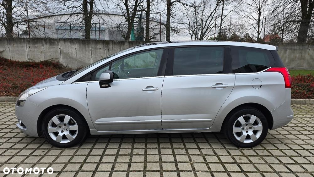Peugeot 5008 - 7