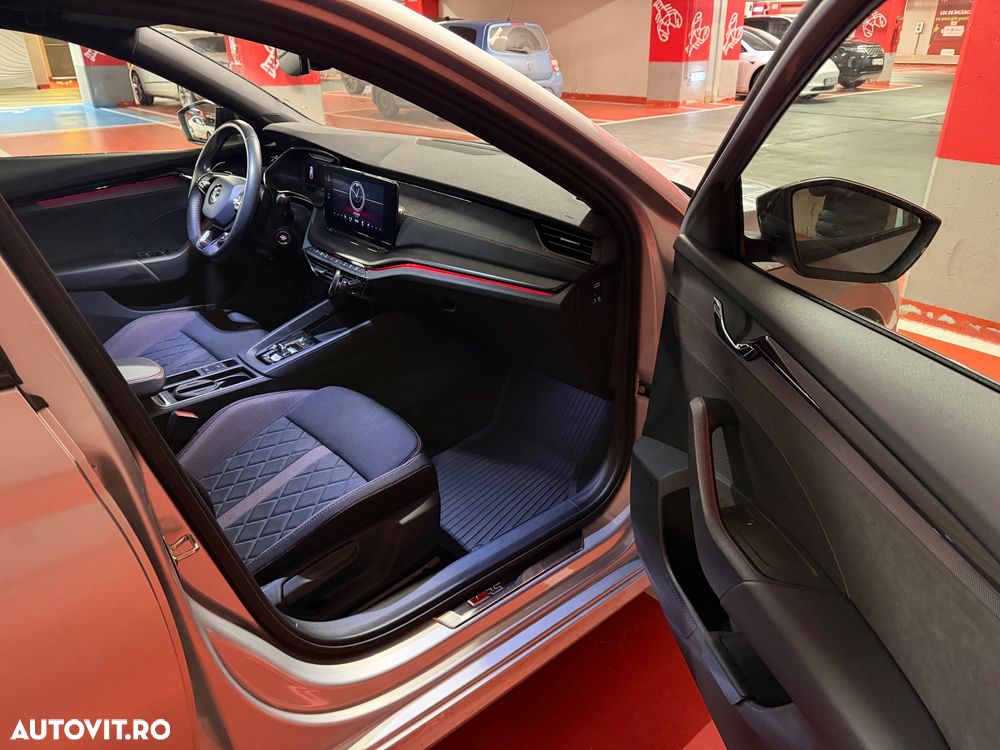 Skoda Octavia 2.0 245 TSI DSG RS - 14