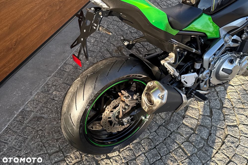 Kawasaki Z 900 - 13