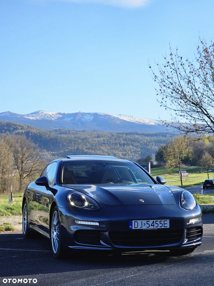 Porsche Panamera - 3