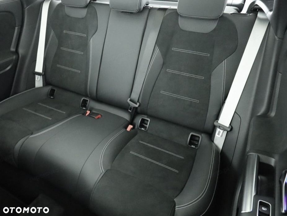 Mercedes-Benz GLA 200 mHEV AMG Line 7G-DCT - 14