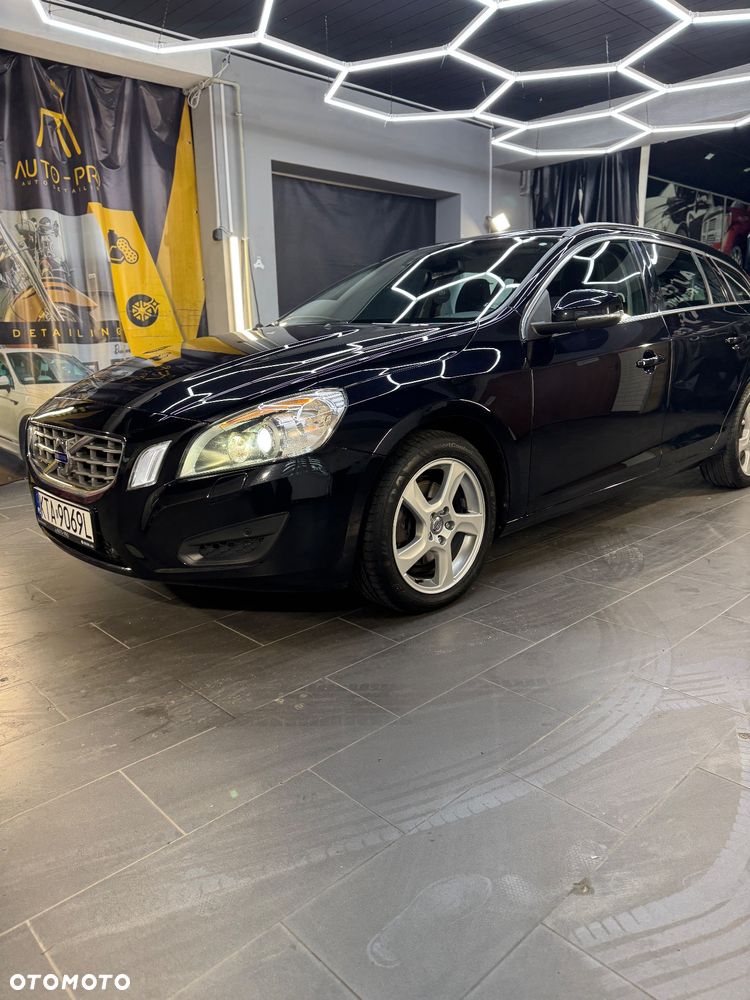 Volvo V60 D4 Momentum - 15
