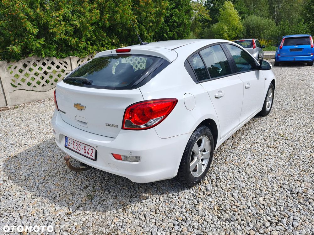 Chevrolet Cruze - 4