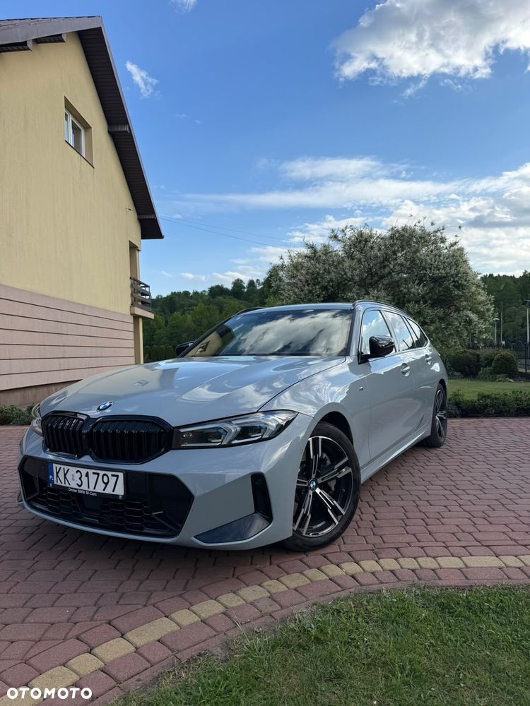 BMW Seria 3 330i xDrive M Sport - 1