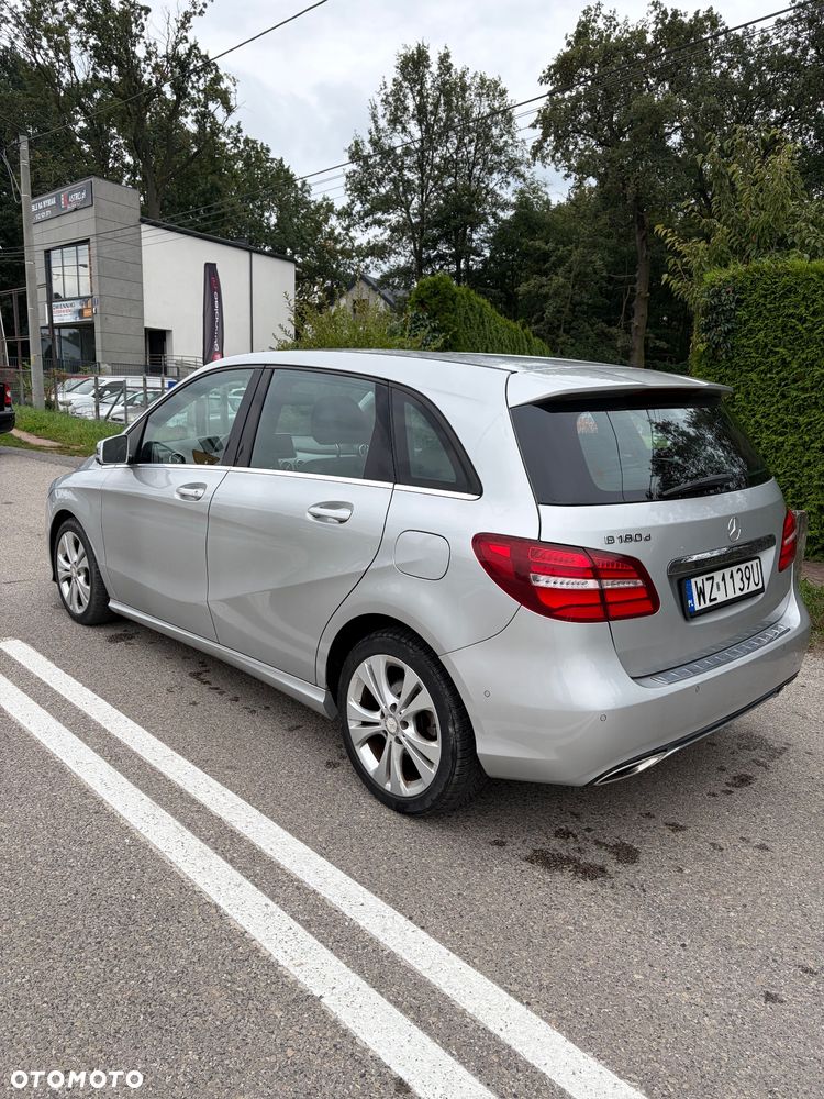 Mercedes-Benz Klasa B 180 (CDI) d 7G-DCT AMG Line - 6