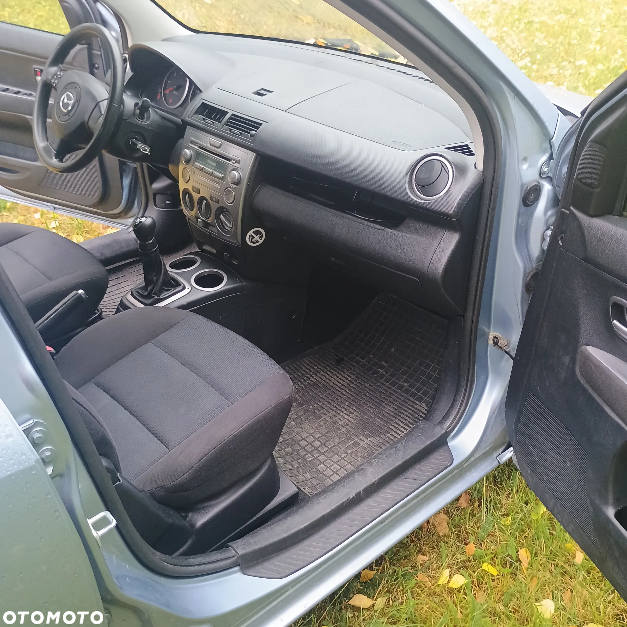 Mazda 2 1.4 DE Core + - 10