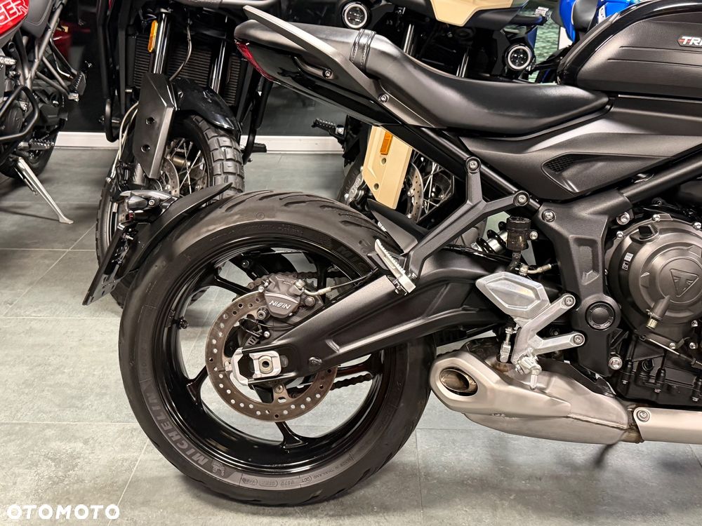 Triumph Trident - 6