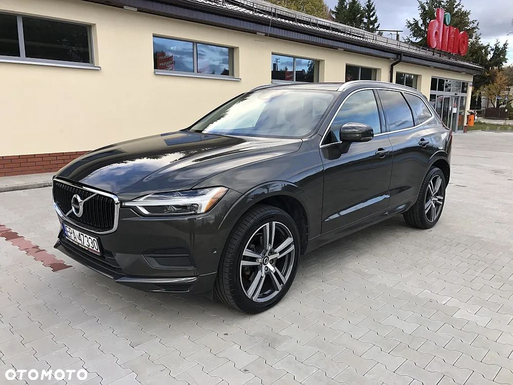 Volvo XC 60 T5 AWD Momentum Pro - 9