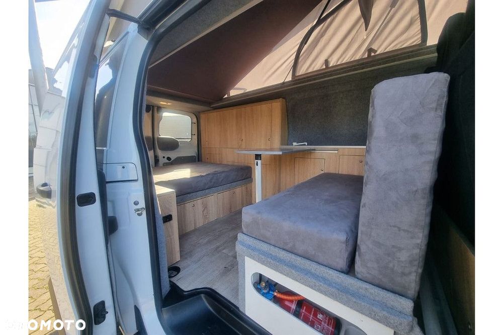 Opel Vivaro Camper - 13