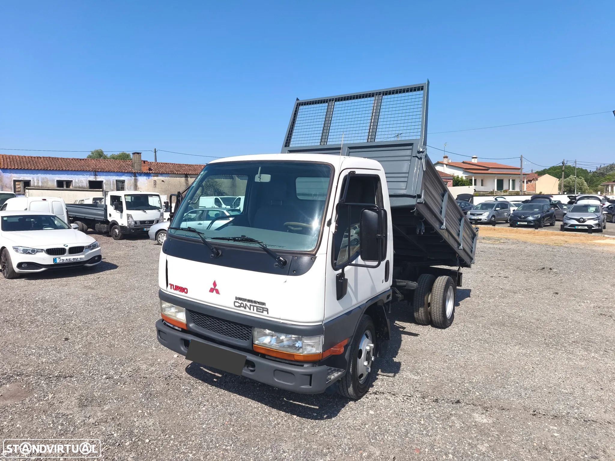 Mitsubishi Canter - 1