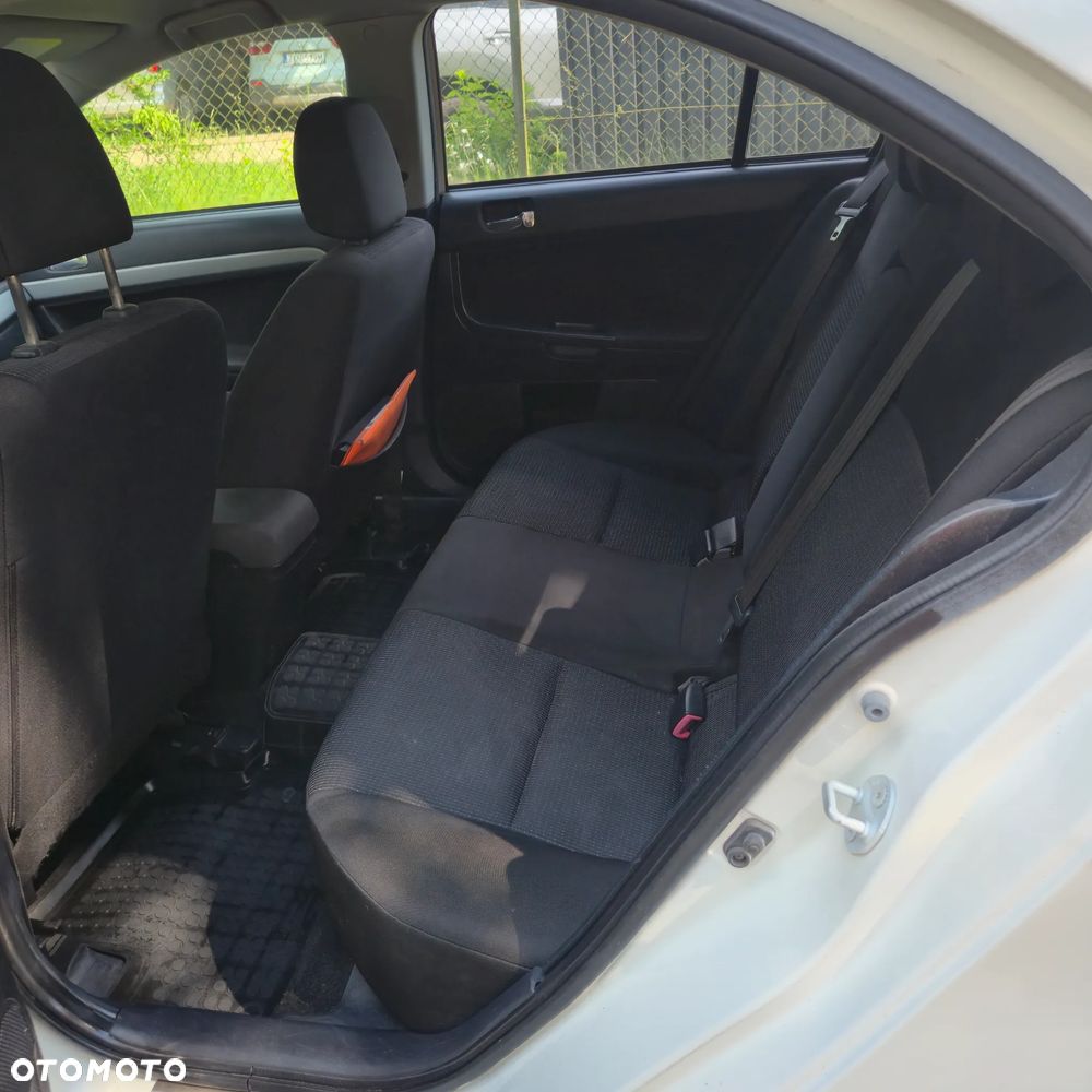 Mitsubishi Lancer 1.8 Invite LPG - 9