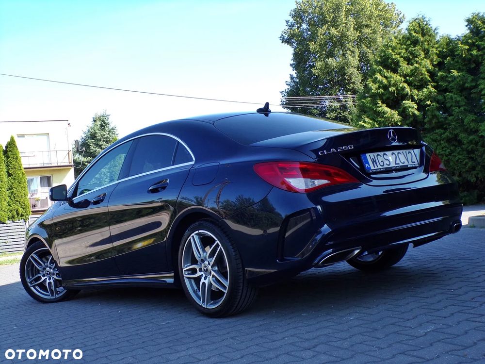 Mercedes-Benz CLA 250 4-Matic AMG Line - 5
