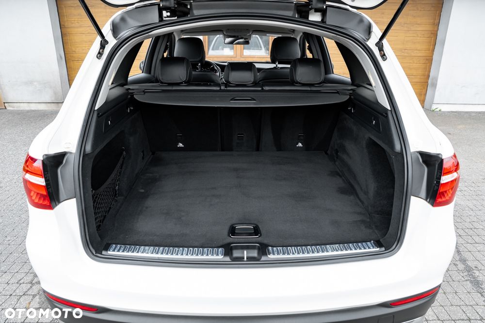 Mercedes-Benz GLC 250 d 4Matic 9G-TRONIC AMG Line - 20