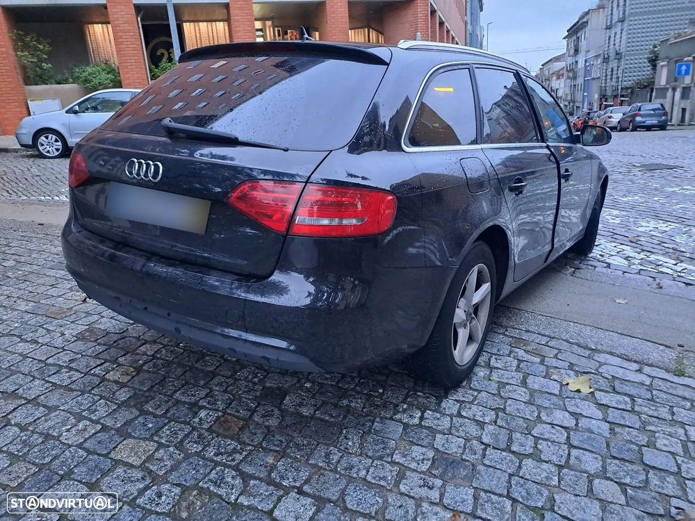 Audi A4 Avant 2.0 TDI DPF Ambiente - 6