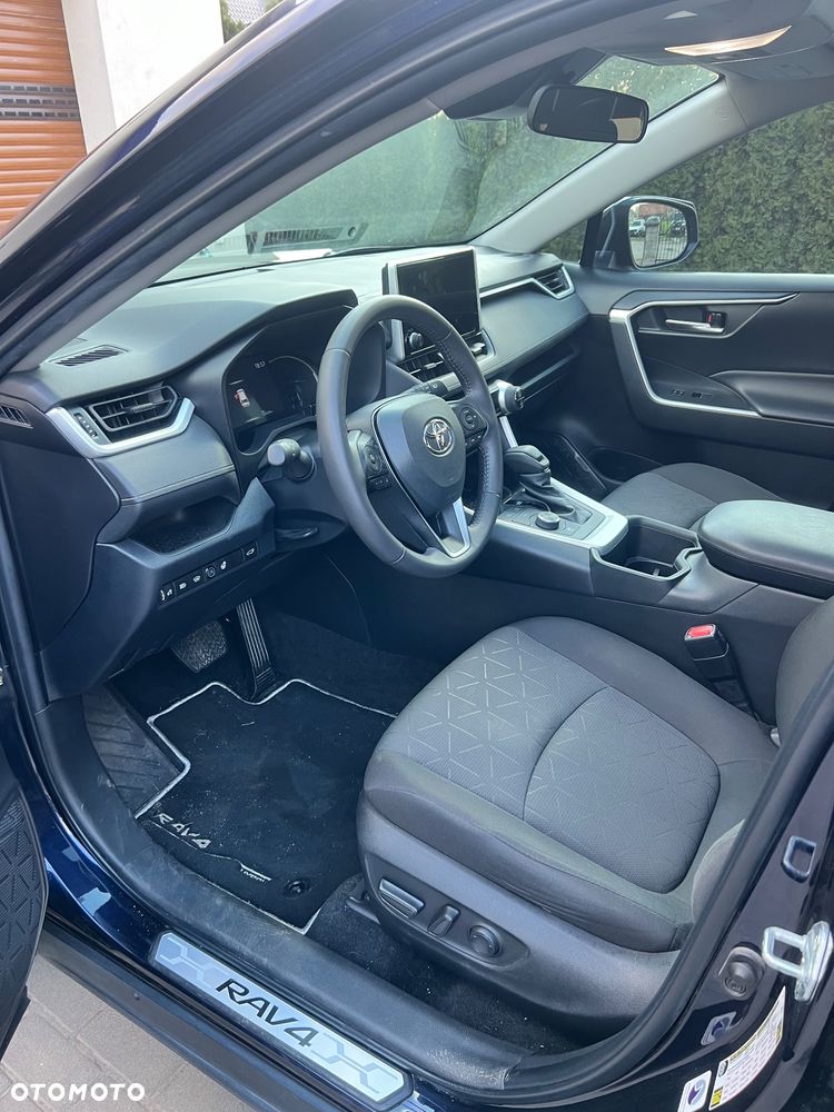 Toyota RAV4 - 7