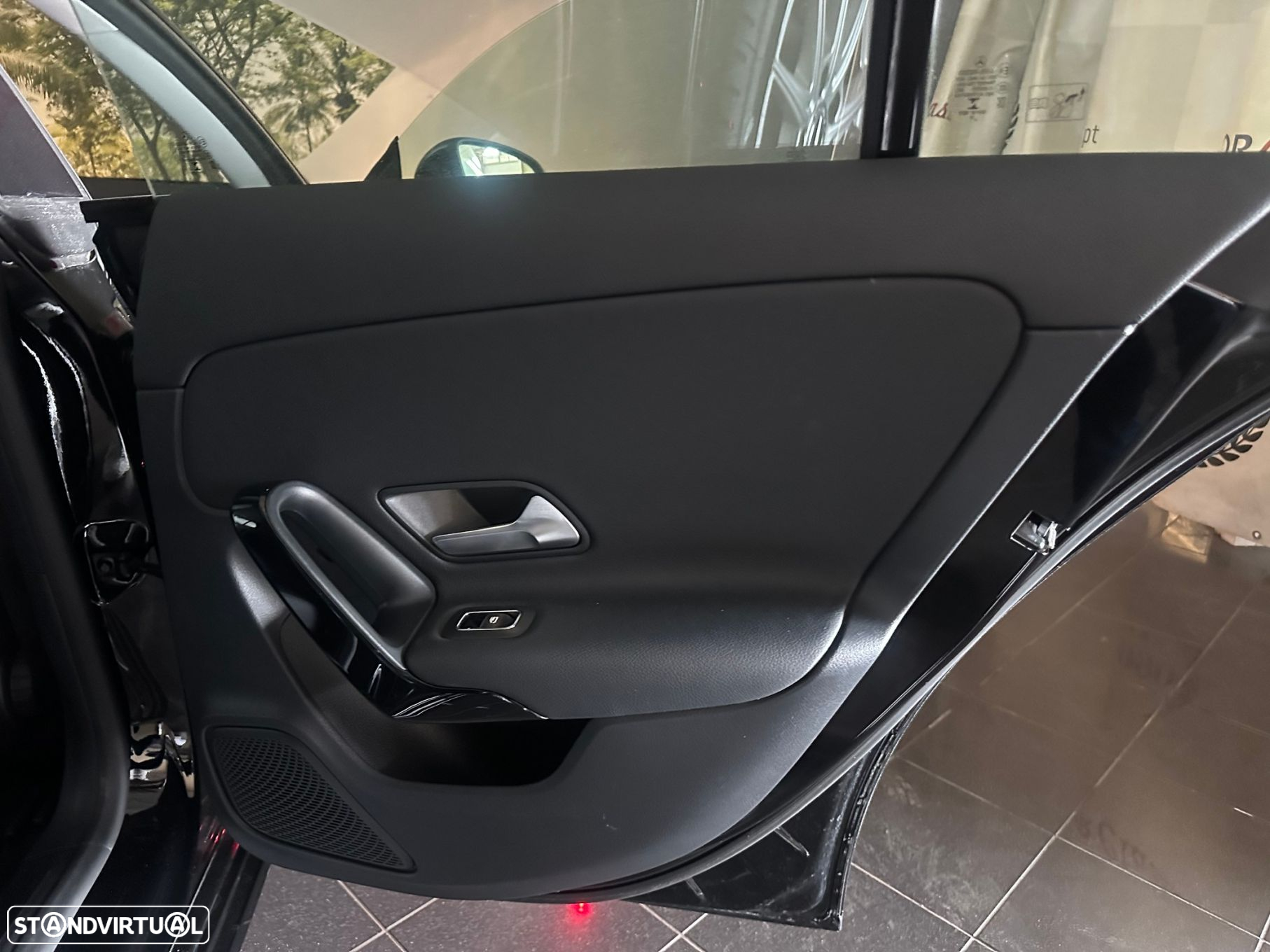 Mercedes-Benz CLA 180 d Shooting Brake Business Solutions Aut. - 17