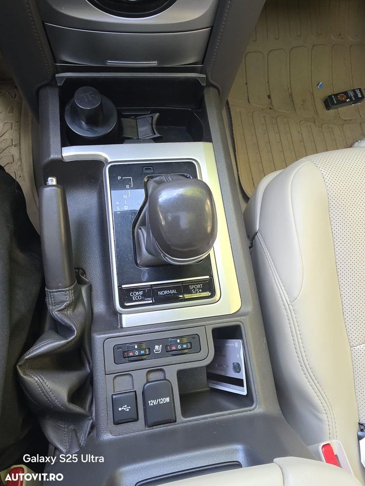Toyota Land Cruiser 2.8l D-4D 204 CP A/T 7 locuri Luxury AVS - 8