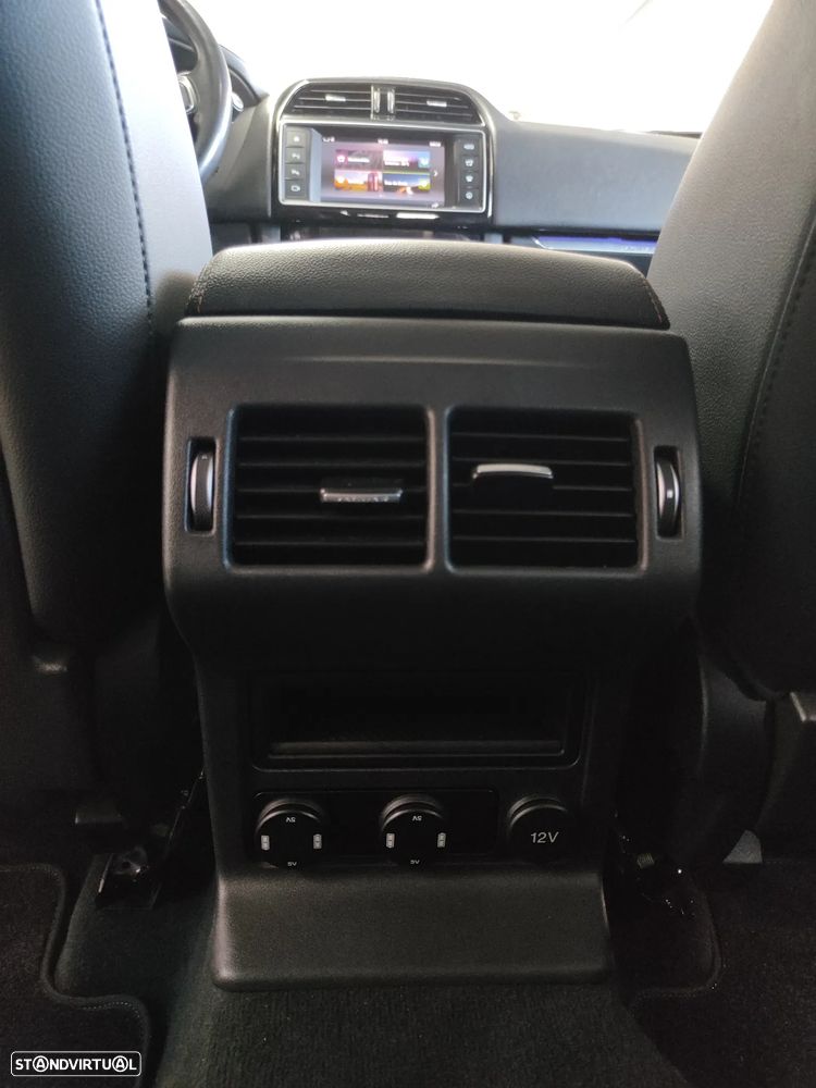 Jaguar F-Pace 20d AWD Aut. Prestige - 25