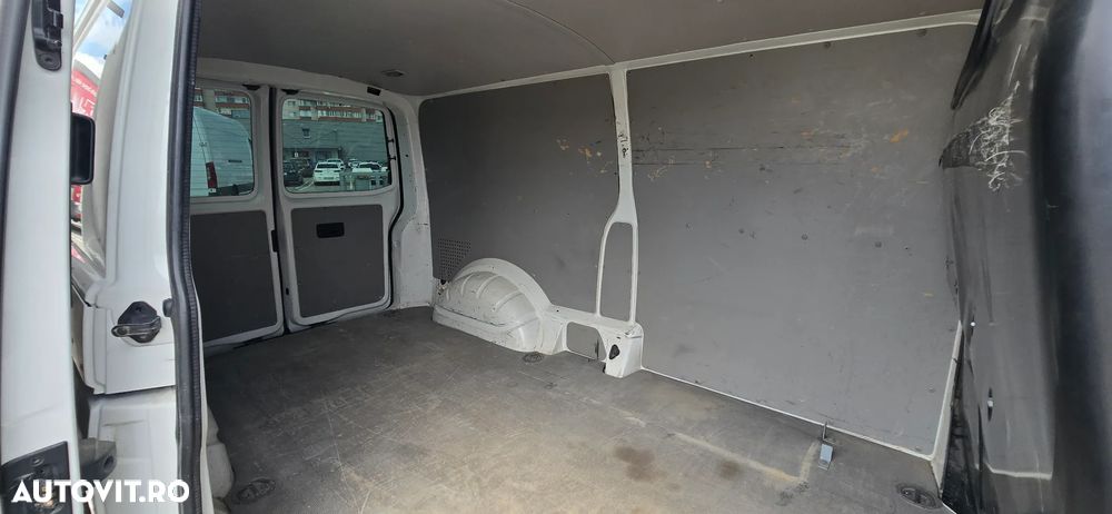 Volkswagen TRANSPORTER - 11