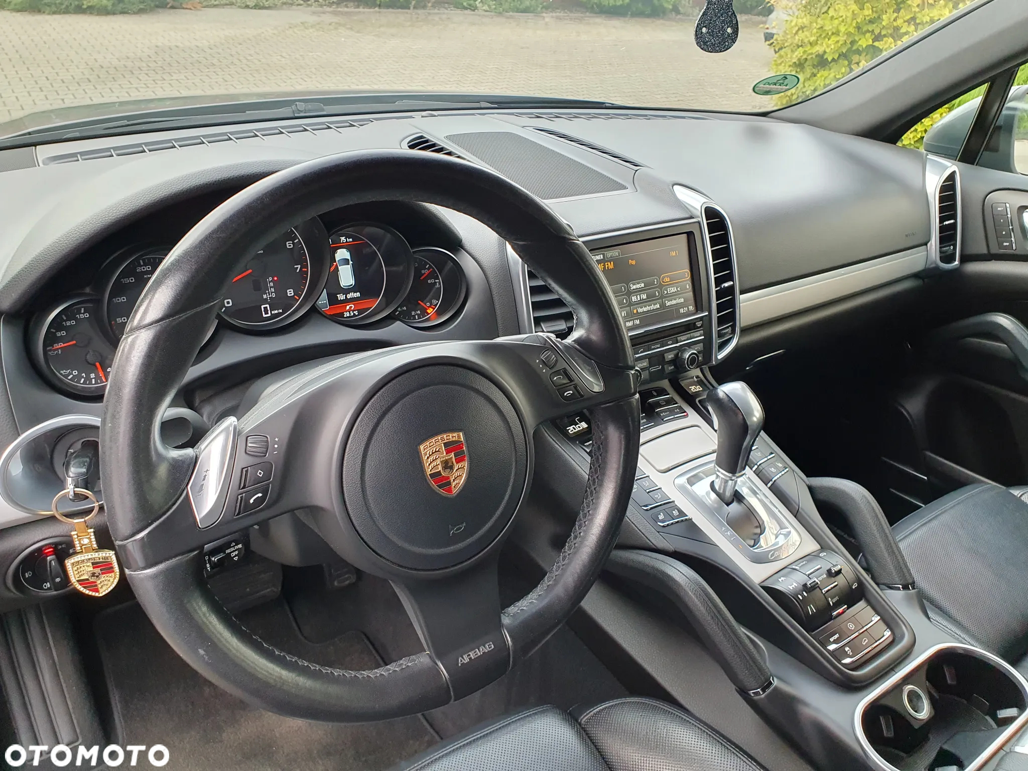 Porsche Cayenne - 9