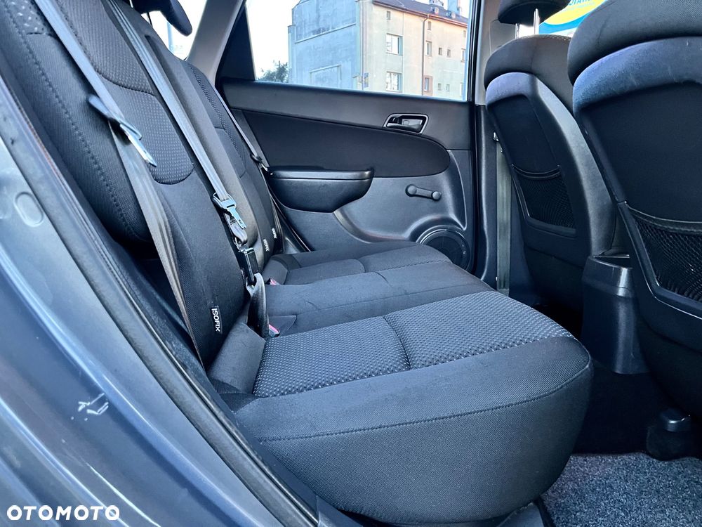 Hyundai i30 i30cw 1.4 Edition Plus - 12